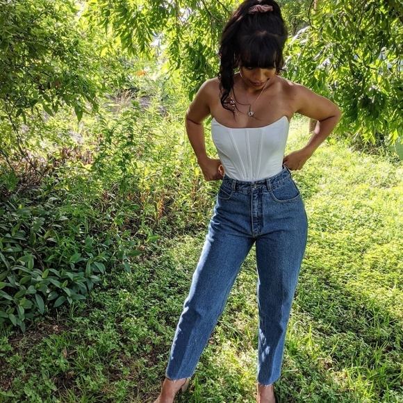 House of CB Juana White Shaped Top Boned Corset - Picture 9 of 15